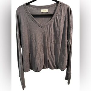 Lucky Brand Gray V-Neck Long Sleeve‎ Tee